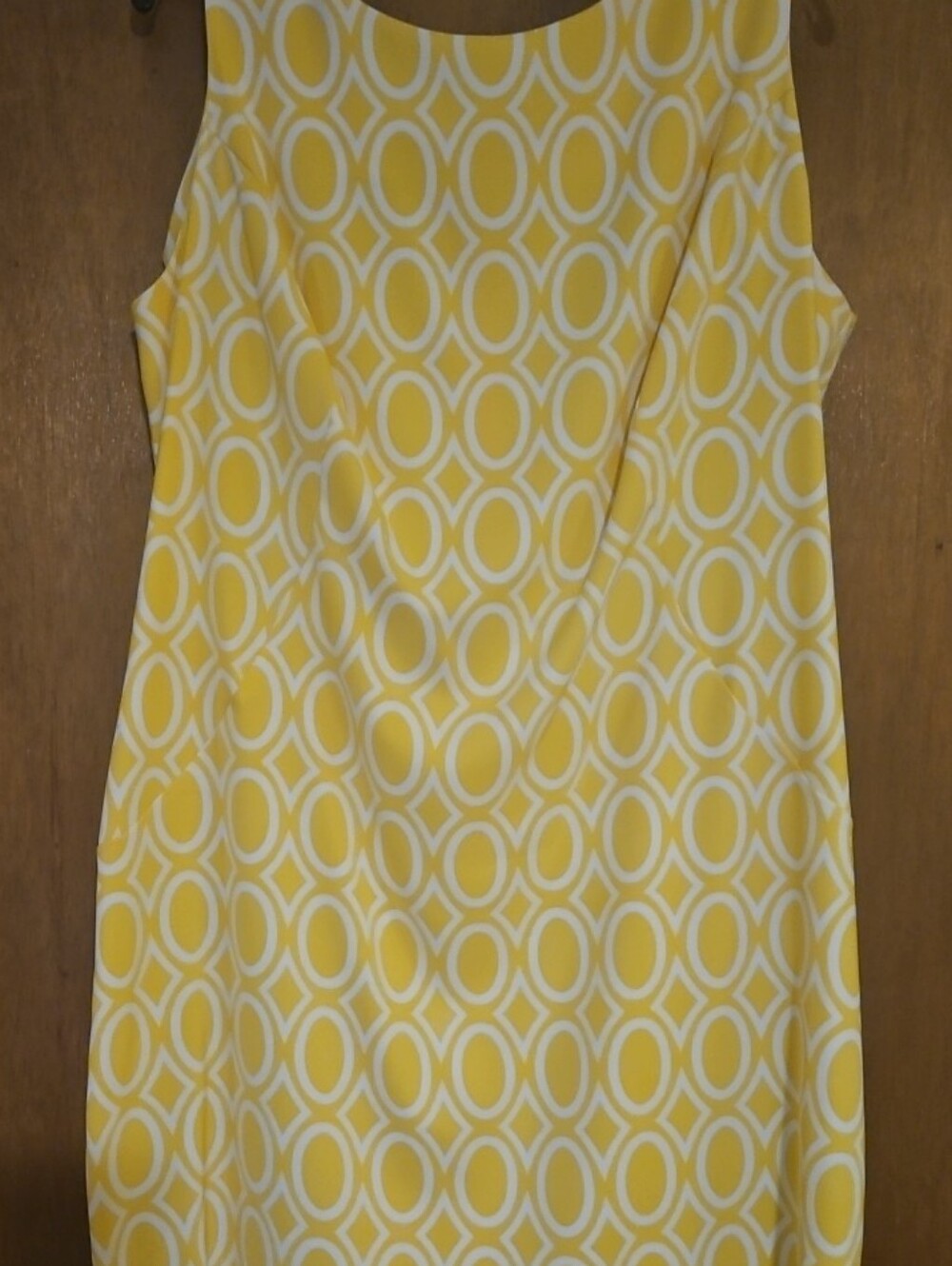 AGB Dress Womens Sz 22W Yellow  and White Oval Diamond Shapes